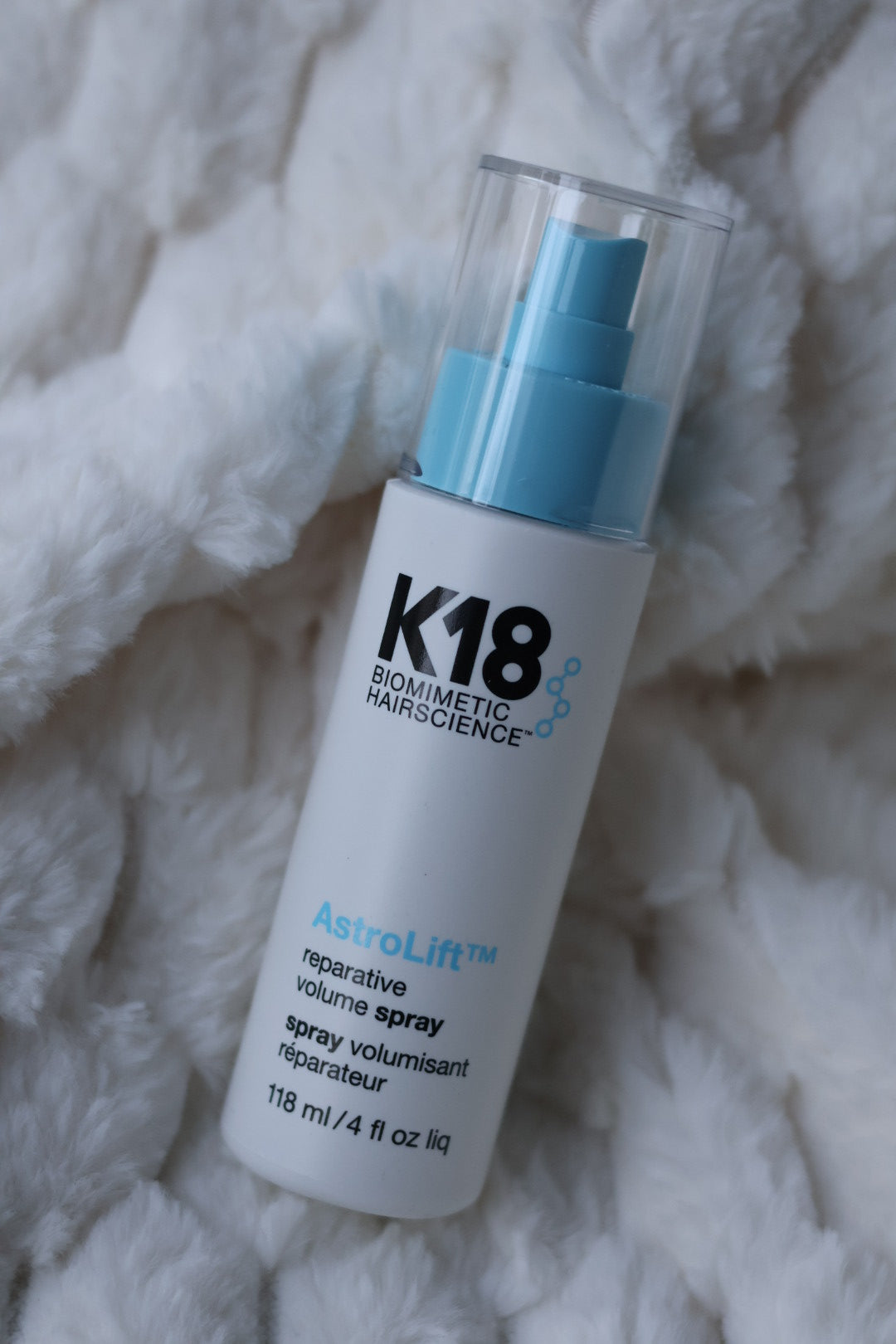 Flacon met verstuiving 118 ml  van K18. heel goed schudden voor gebruik. meer volume met Airson Airwrap Föhn 